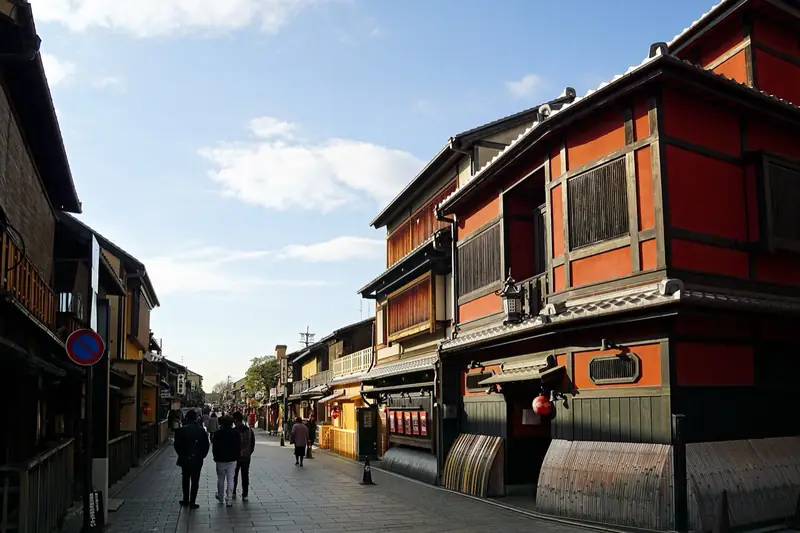 环球城 → 京都 · 慢转场